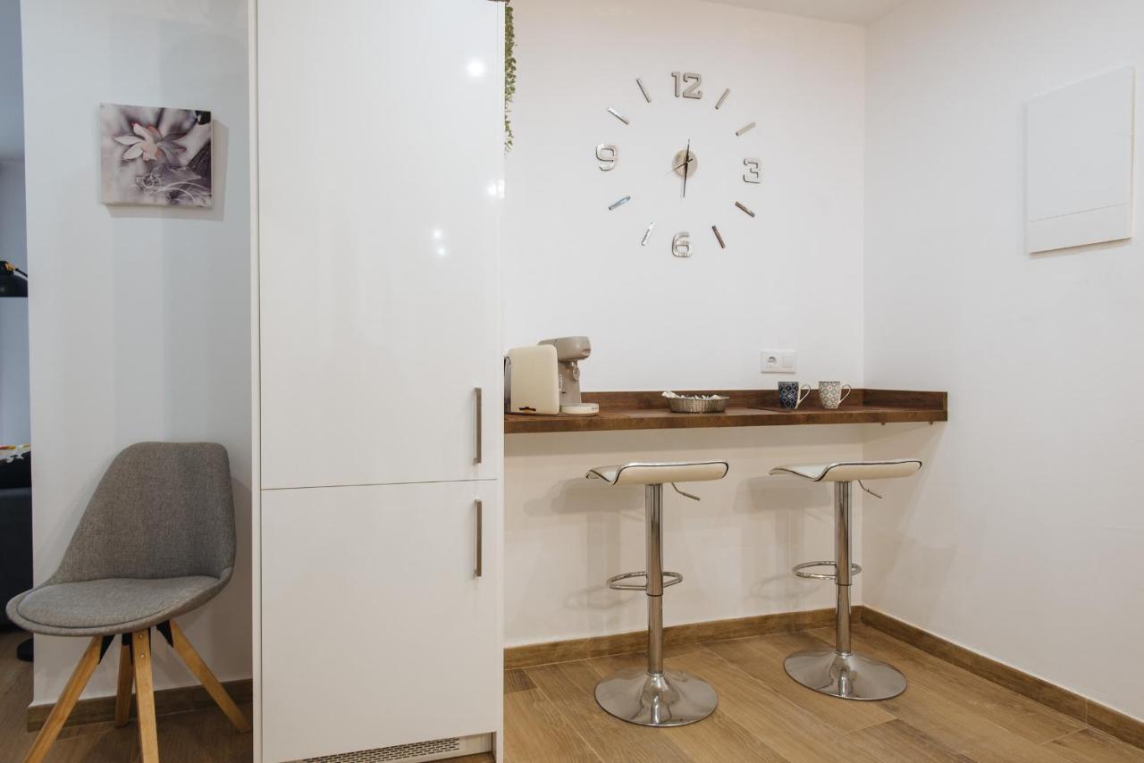 El Apartamento Del Reloj De Sol Seville Ngoại thất bức ảnh
