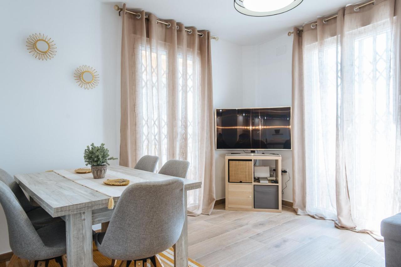 El Apartamento Del Reloj De Sol Seville Ngoại thất bức ảnh